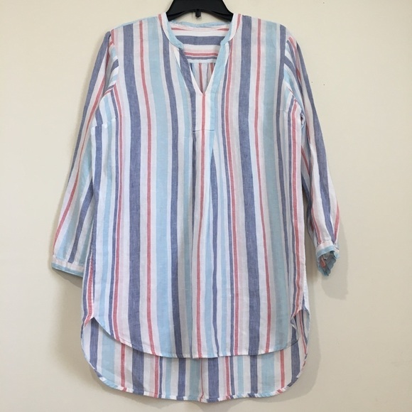 L.L. Bean Tops - L.L. Bean 100% linen white blue Striped Split V-neck 3/4 length sleeves Tunic